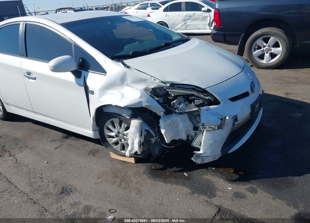 2015 TOYOTA PRIUS PLUG-IN VIN: JTDKN3DP0F3073394