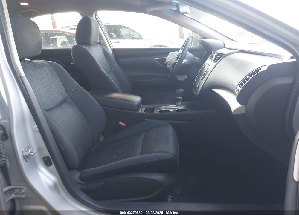 2016 NISSAN ALTIMA VIN: 1N4AL3AP0GN379738