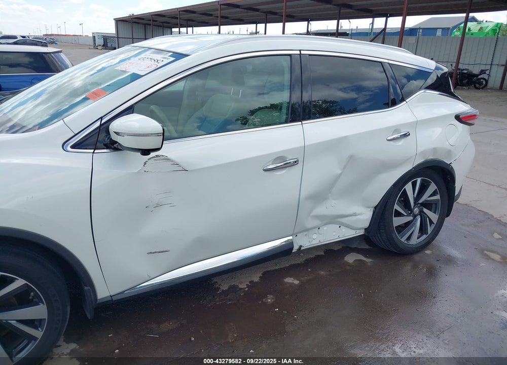 2015 NISSAN MURANO PLATINUM VIN: 5N1AZ2MG0FN241397