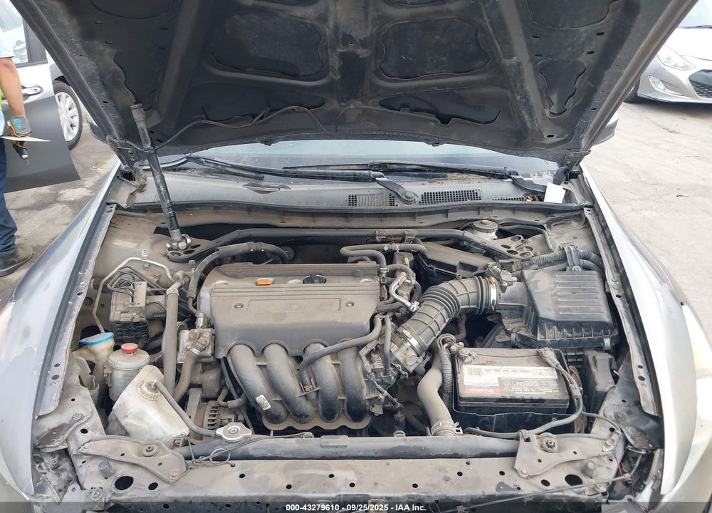 2009 HONDA ACCORD VIN: 1HGCP26869A024667