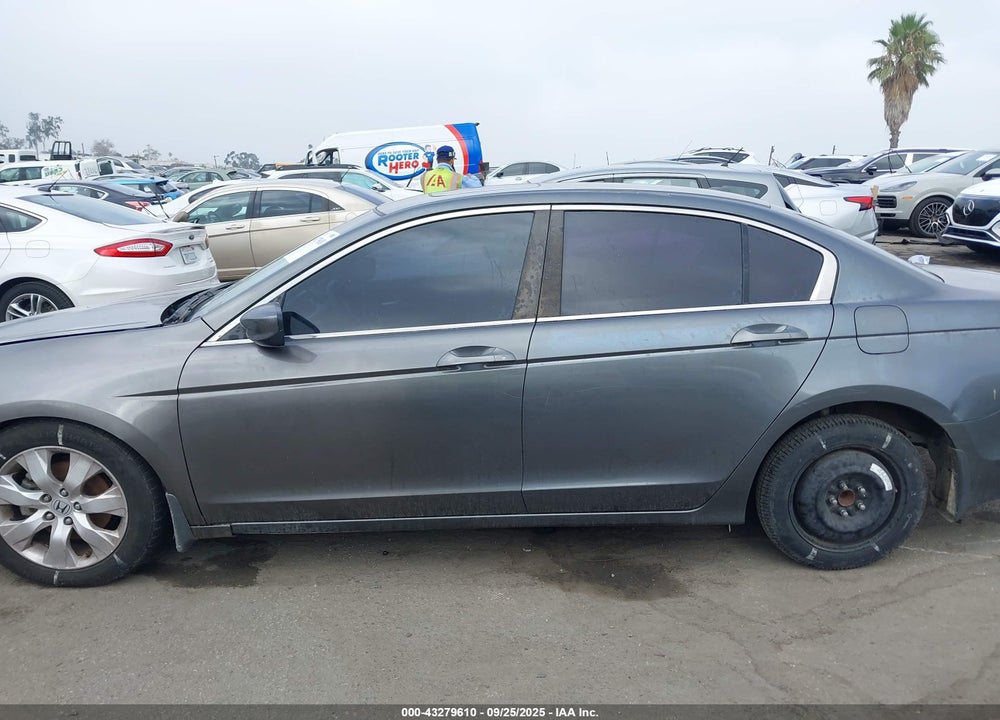 2009 HONDA ACCORD VIN: 1HGCP26869A024667