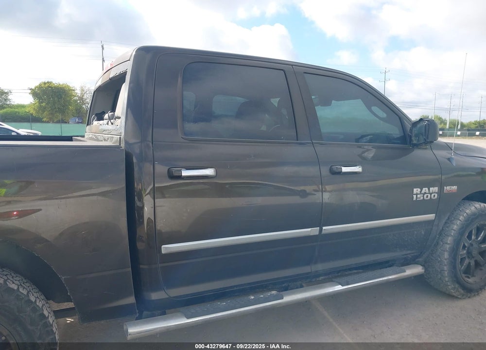 2013 RAM 1500 VIN: 1C6RR7LT4DS701136