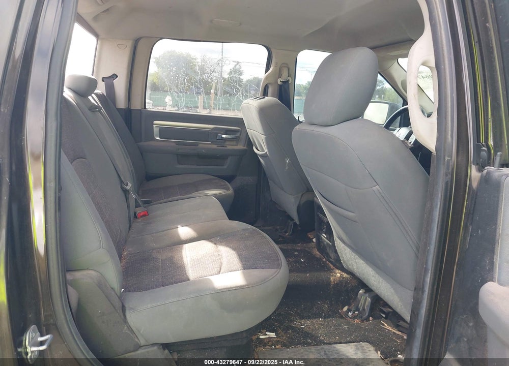 2013 RAM 1500 VIN: 1C6RR7LT4DS701136