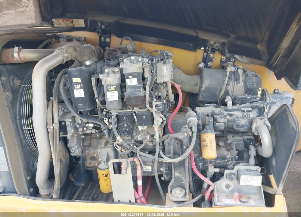 2019 CATERPILLAR TL1055 TELEHANDLER VIN: ML501898