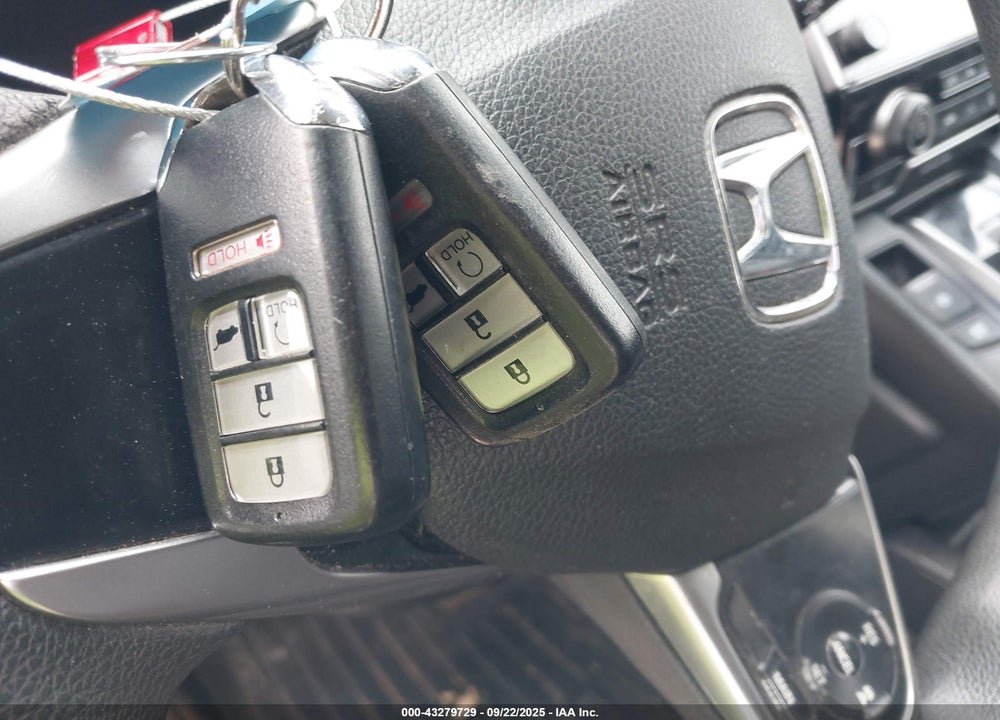2018 HONDA CR-V VIN: 7FARW2H56JE016101