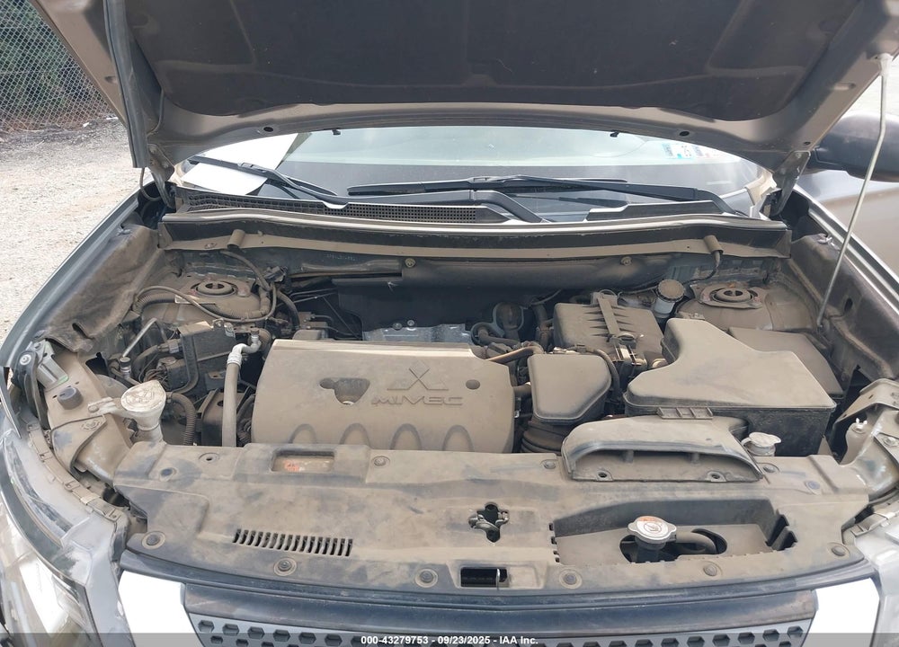 2020 MITSUBISHI OUTLANDER ES 2.4 VIN: JA4AD2A33LZ048521
