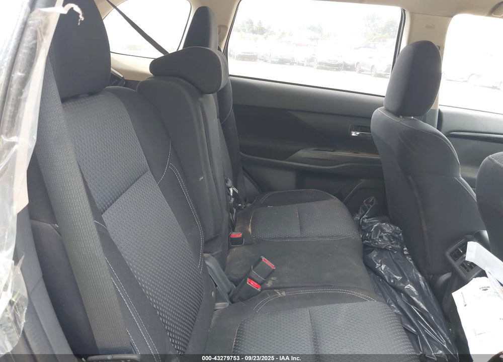 2020 MITSUBISHI OUTLANDER ES 2.4 VIN: JA4AD2A33LZ048521