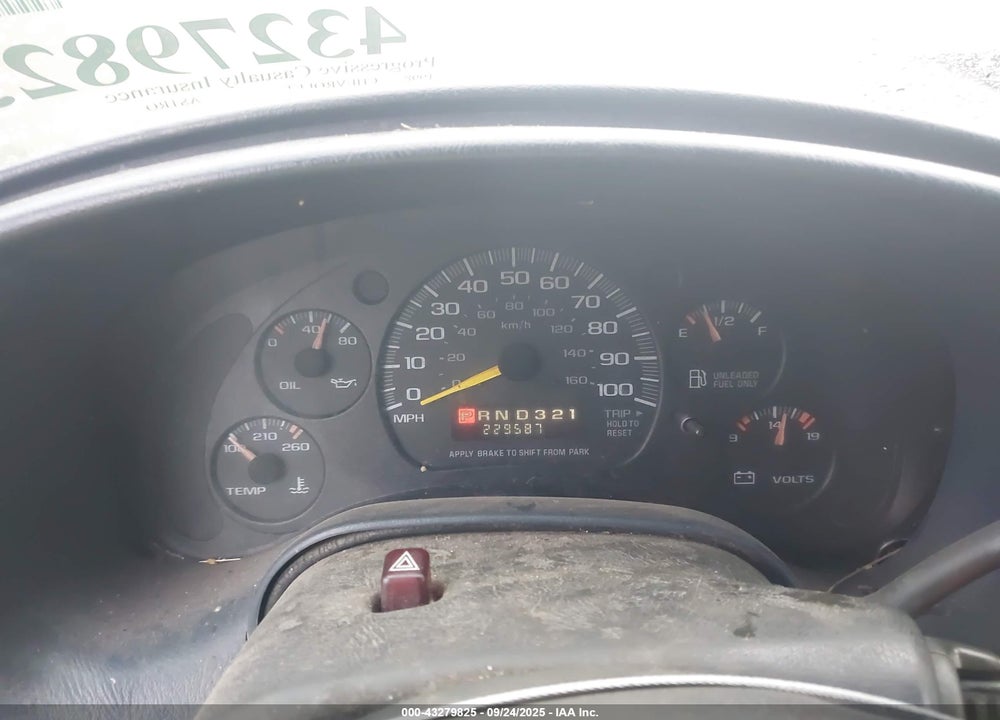 1998 CHEVROLET ASTRO VIN: 1GCDM19WXWB205907