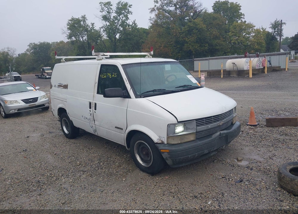 1998 CHEVROLET ASTRO VIN: 1GCDM19WXWB205907