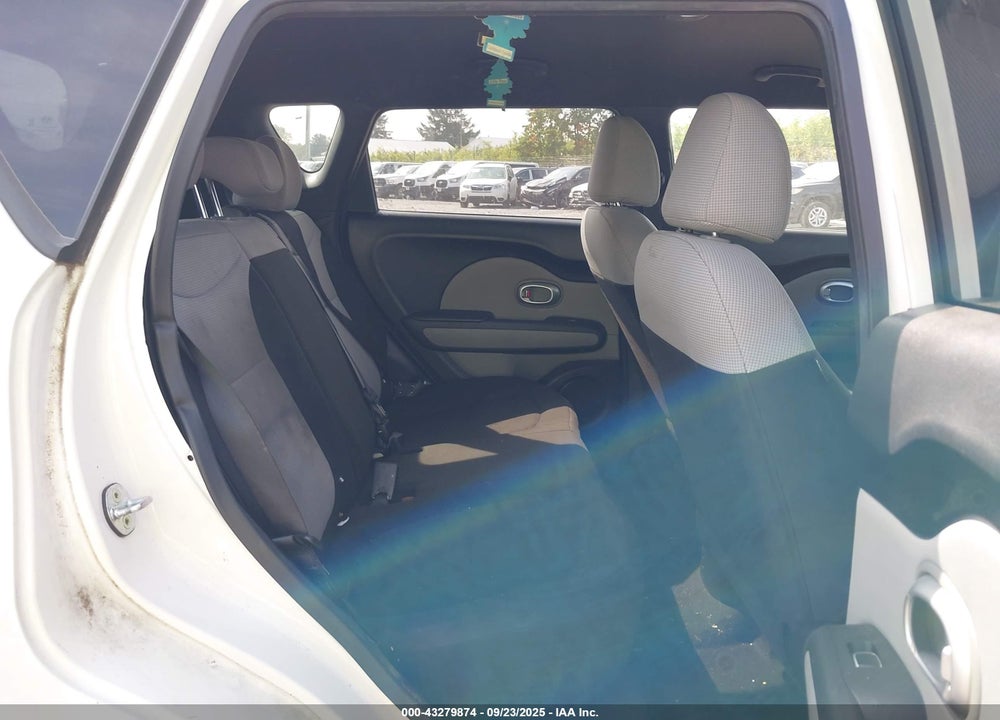 2017 KIA SOUL VIN: KNDJN2A21H7433377