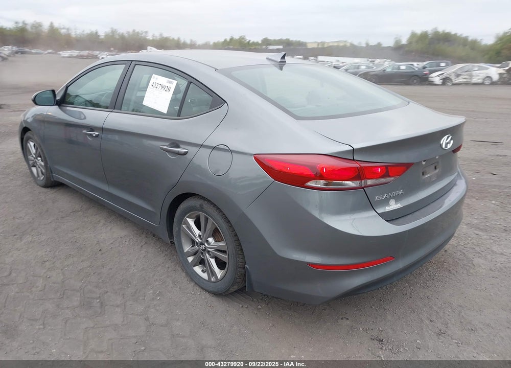 2017 HYUNDAI ELANTRA VIN: KMHD84LFXHU208243