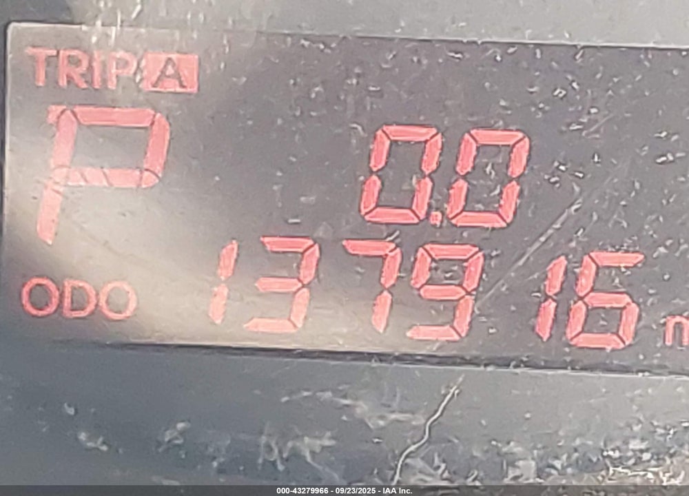 2011 KIA SORENTO VIN: 5XYKTCA13BG054205