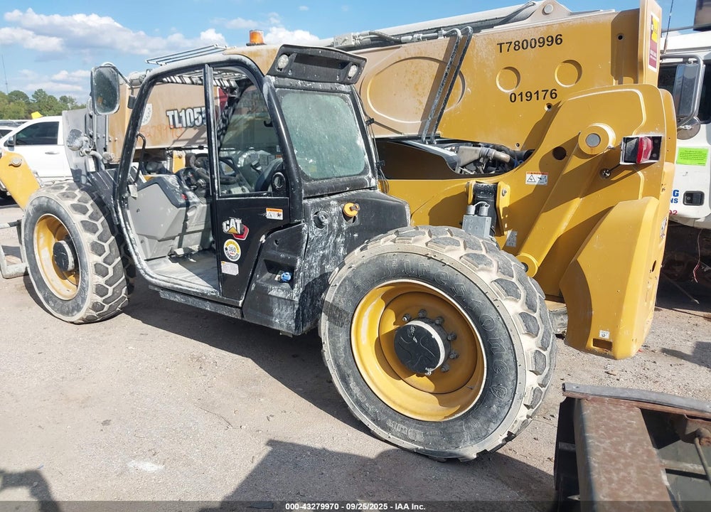 2023 CATERPILLAR TL1055 TELEHANDLER VIN: T7800996