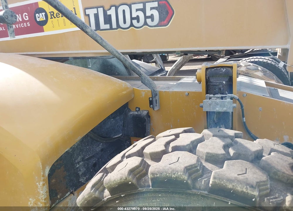 2023 CATERPILLAR TL1055 TELEHANDLER VIN: T7800996