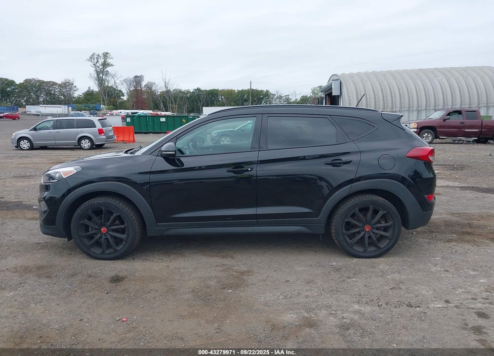 2017 HYUNDAI TUCSON VIN: KM8J3CA24HU451395