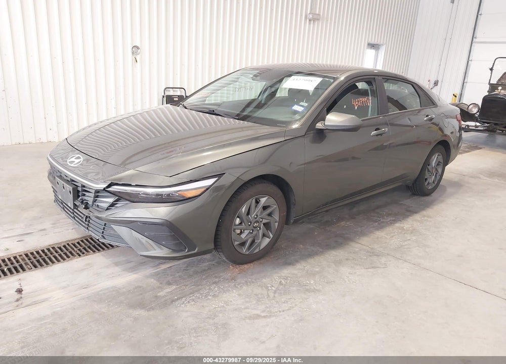 2024 HYUNDAI ELANTRA SEL VIN: KMHLM4DG3RU704551