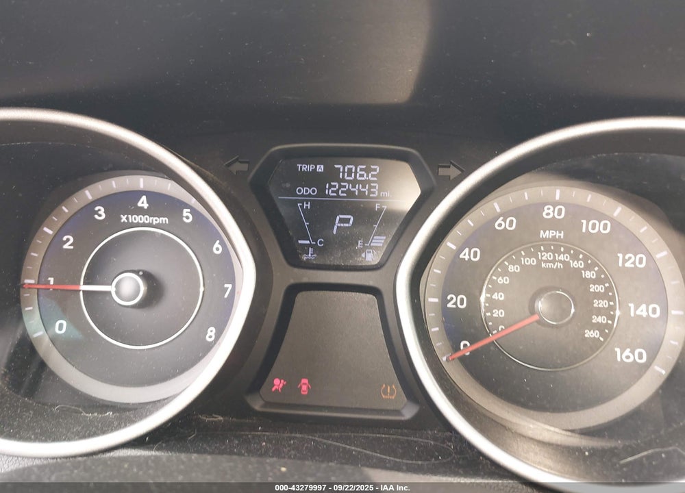 2011 HYUNDAI ELANTRA LIMITED (ULSAN PLANT) VIN: KMHDH4AE1BU108033