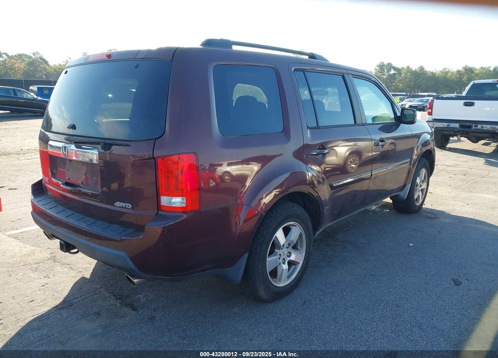 2010 HONDA PILOT VIN: 5FNYF4H43AB023923