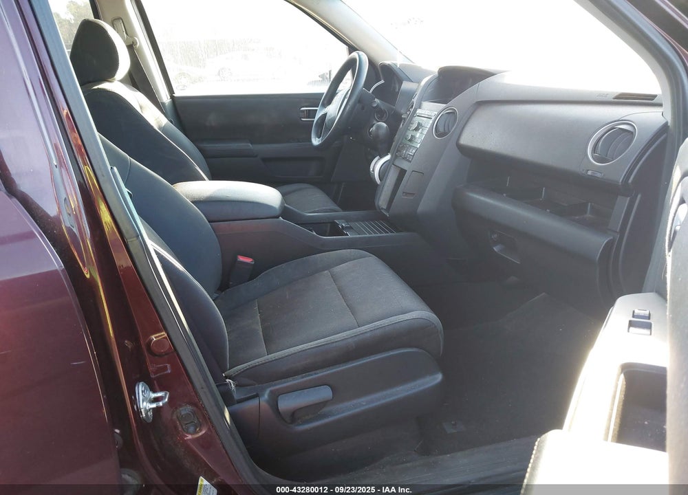 2010 HONDA PILOT VIN: 5FNYF4H43AB023923
