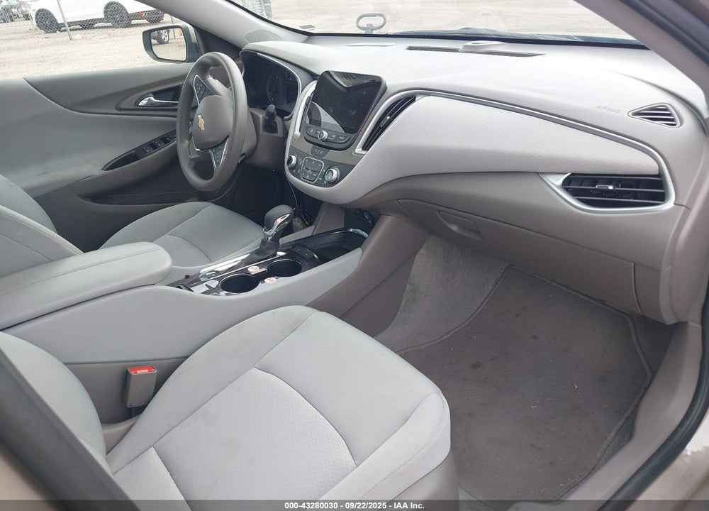 2025 CHEVROLET MALIBU VIN: 1G1ZD5ST1SF136341