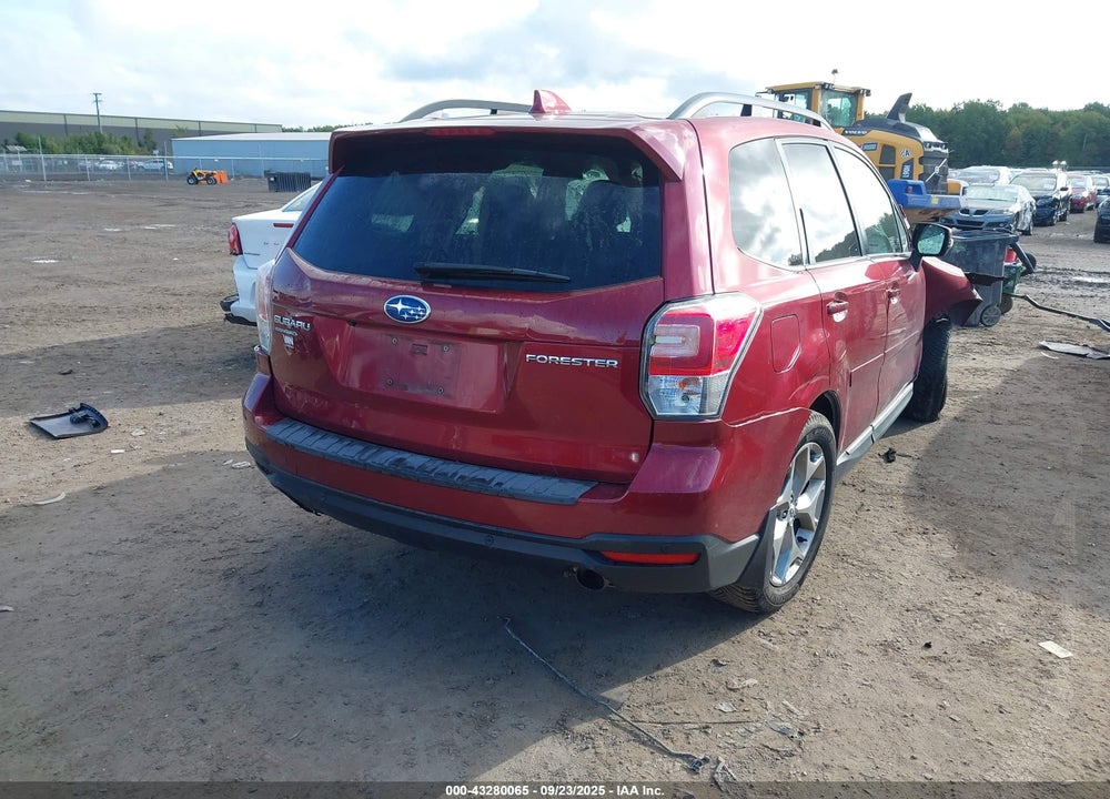 2018 SUBARU FORESTER VIN: JF2SJAWC2JH608507