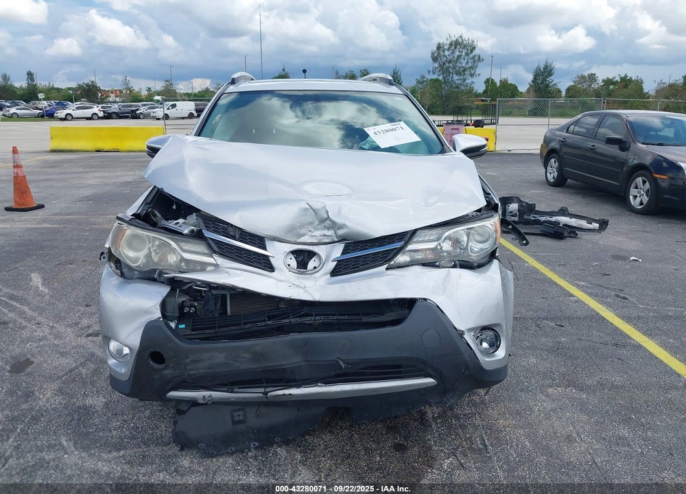 2015 TOYOTA RAV4 XLE VIN: 2T3WFREV5FW226315