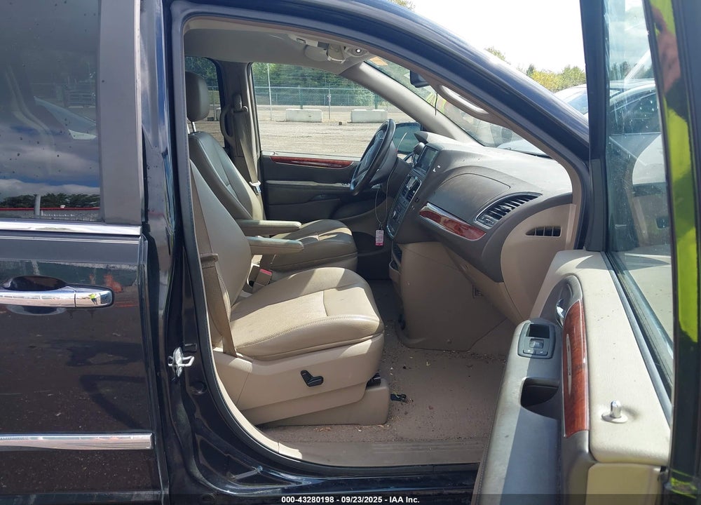 2012 CHRYSLER TOWN & COUNTRY TOURING-L VIN: 2C4RC1CG6CR118173