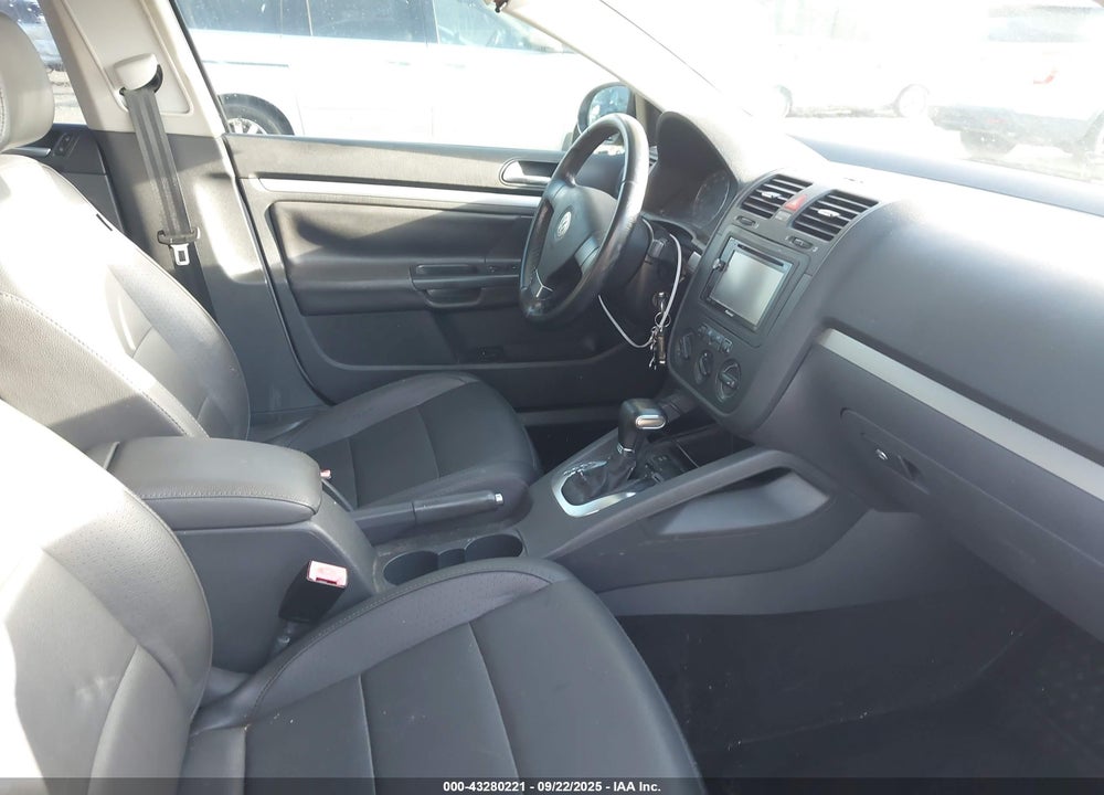 2009 VOLKSWAGEN JETTA VIN: 3VWRJ71K59M031782