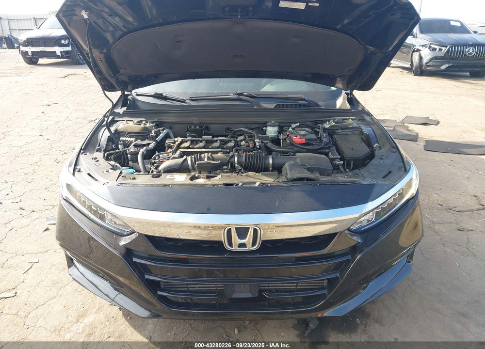 2018 HONDA ACCORD EX VIN: 1HGCV1F44JA092323