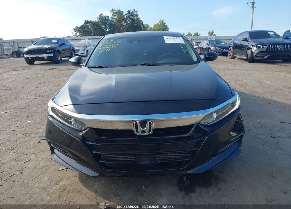 2018 HONDA ACCORD EX VIN: 1HGCV1F44JA092323