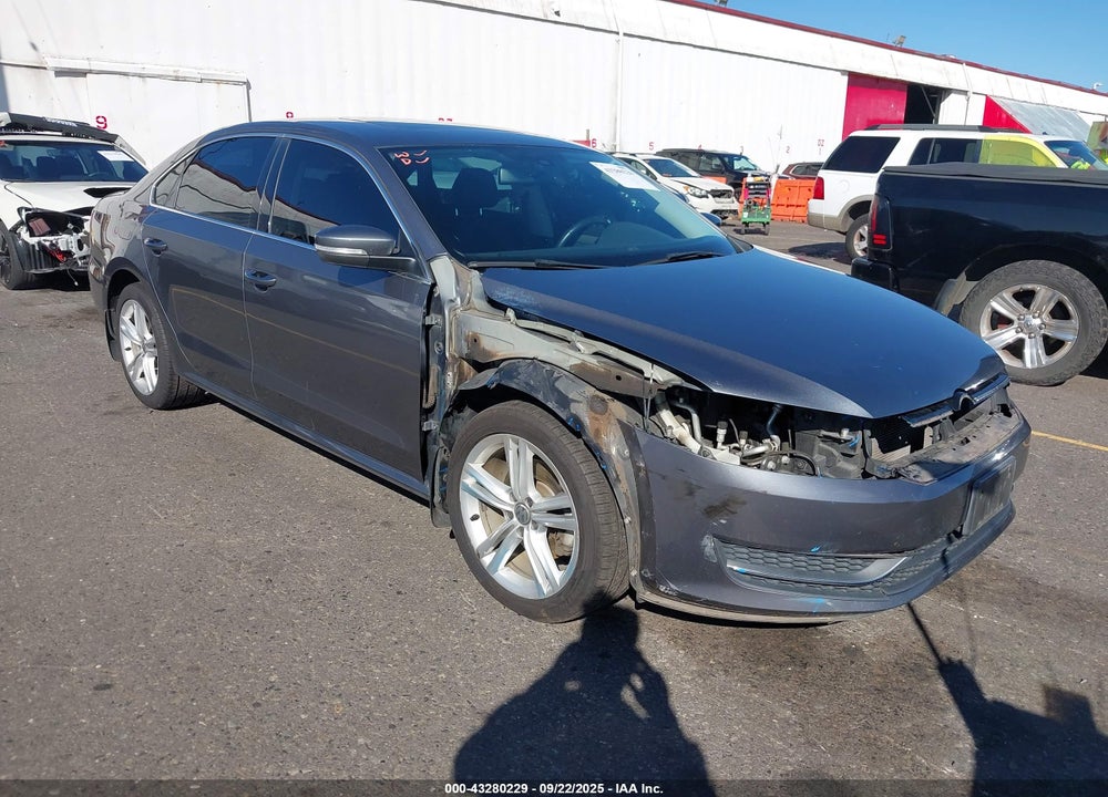 2014 VOLKSWAGEN PASSAT 2.0L TDI SE VIN: 1VWBN7A36EC057589