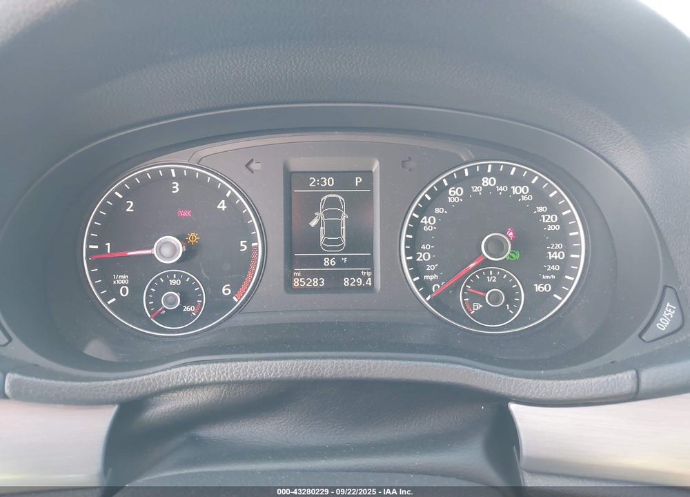 2014 VOLKSWAGEN PASSAT 2.0L TDI SE VIN: 1VWBN7A36EC057589