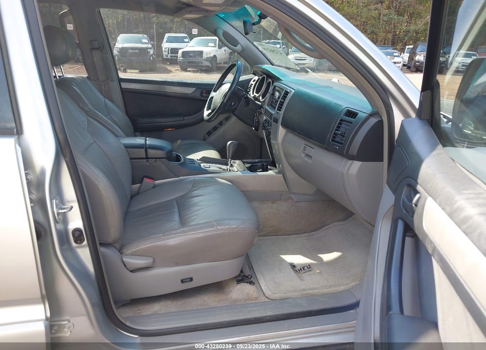 2005 TOYOTA 4RUNNER SR5 V6 VIN: JTEZU14R050048594