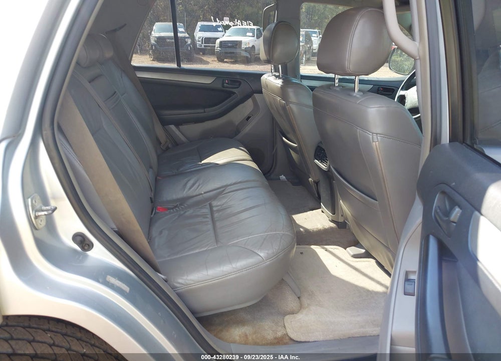 2005 TOYOTA 4RUNNER SR5 V6 VIN: JTEZU14R050048594