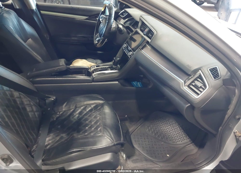 2016 HONDA CIVIC VIN: 2HGFC1F77GH646638