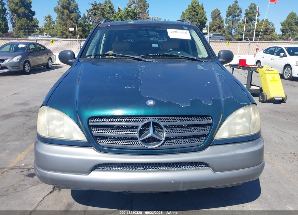 1999 MERCEDES-BENZ ML 320 VIN: 4JGAB54E2XA143646