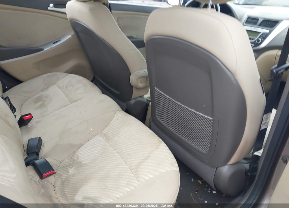2013 HYUNDAI ACCENT VIN: KMHCT4AE1DU453768