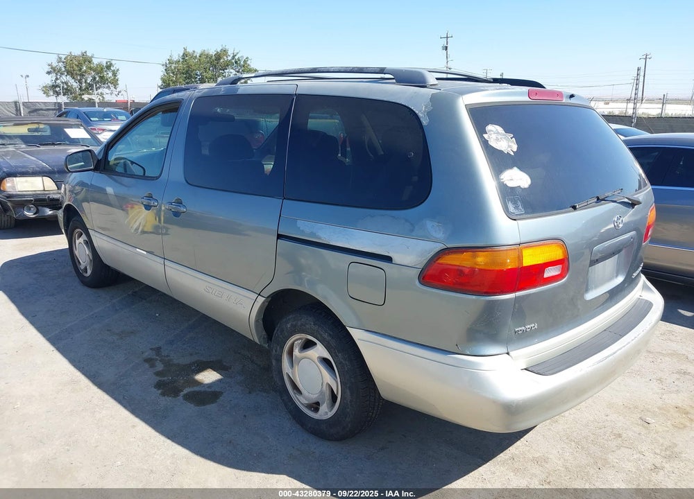 2000 TOYOTA SIENNA XLE VIN: 4T3ZF13C1YU306326