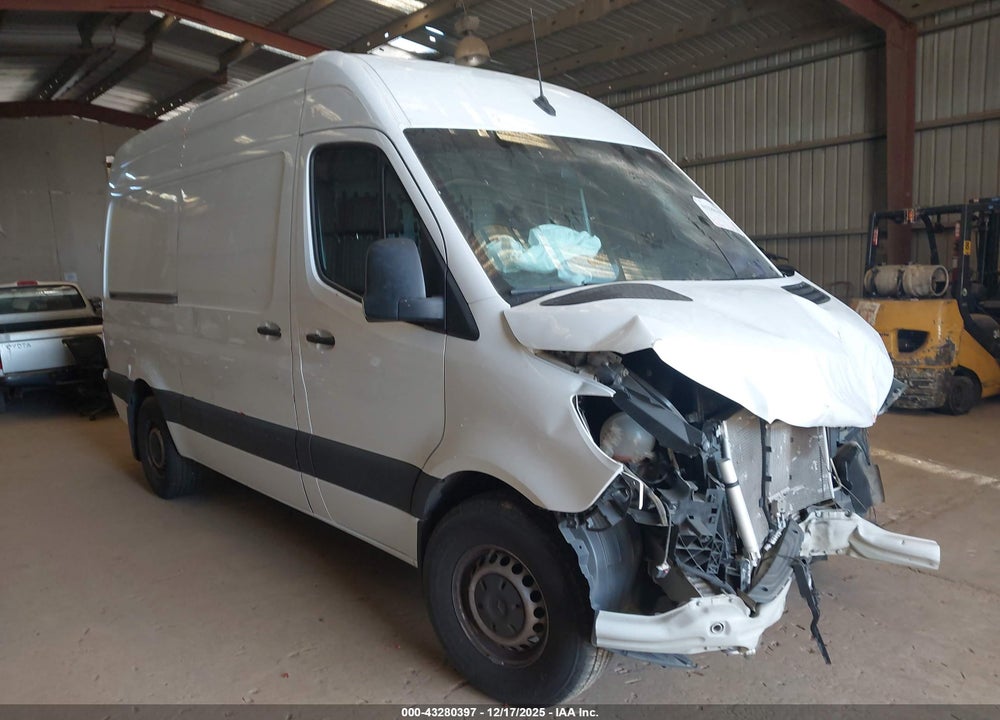 2023 MERCEDES-BENZ SPRINTER 1500 STANDARD ROOF 4-CYL GAS VIN: W1Y70BGY5PT135498