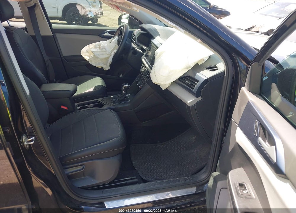 2022 VOLKSWAGEN TAOS VIN: 3VVRX7B20NM035413