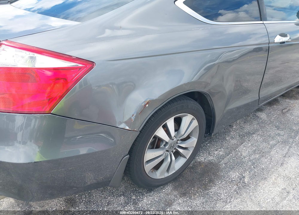 2010 HONDA ACCORD VIN: 1HGCS1B36AA005561