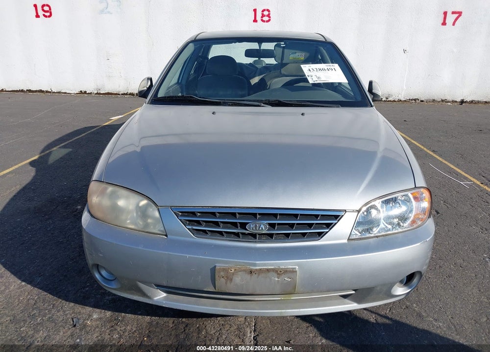 2003 KIA SPECTRA LS VIN: KNAFB121735300154