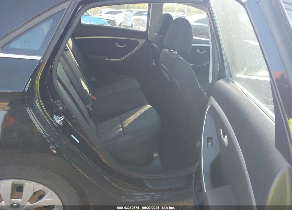 2016 HYUNDAI ELANTRA VIN: KMHD35LH2GU289520