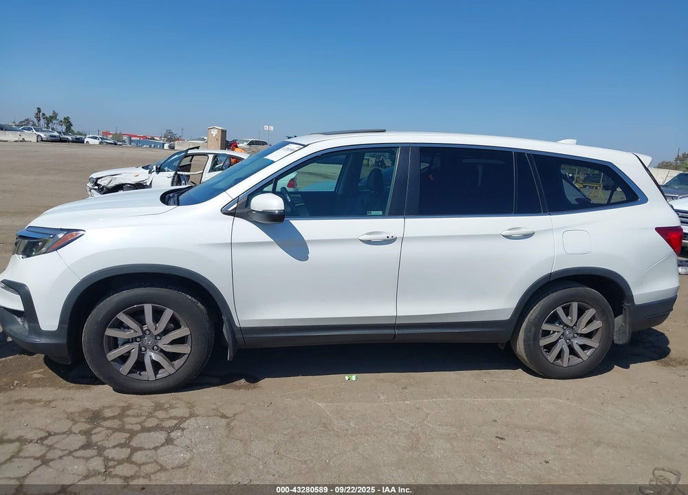 2022 HONDA PILOT 2WD EX-L VIN: 5FNYF5H56NB012371