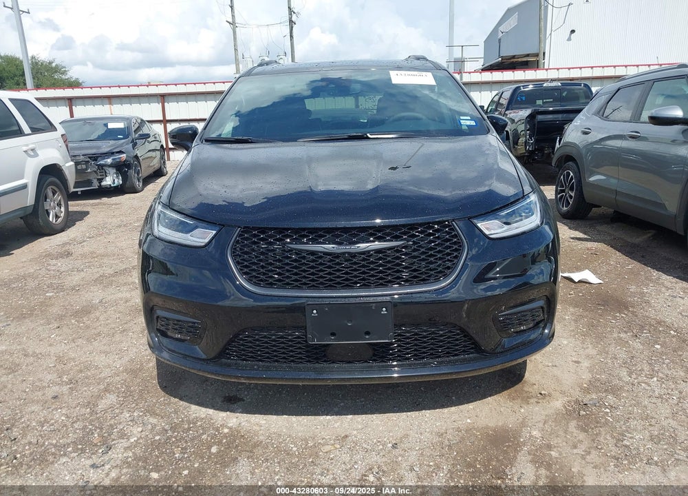 2026 CHRYSLER PACIFICA LIMITED VIN: 2C4RC1GG2TR162181