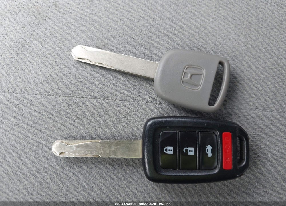 2013 HONDA ACCORD LX VIN: 1HGCR2F39DA232128