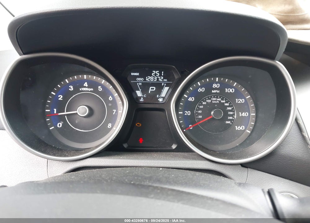 2012 HYUNDAI ELANTRA VIN: 5NPDH4AE4CH087064