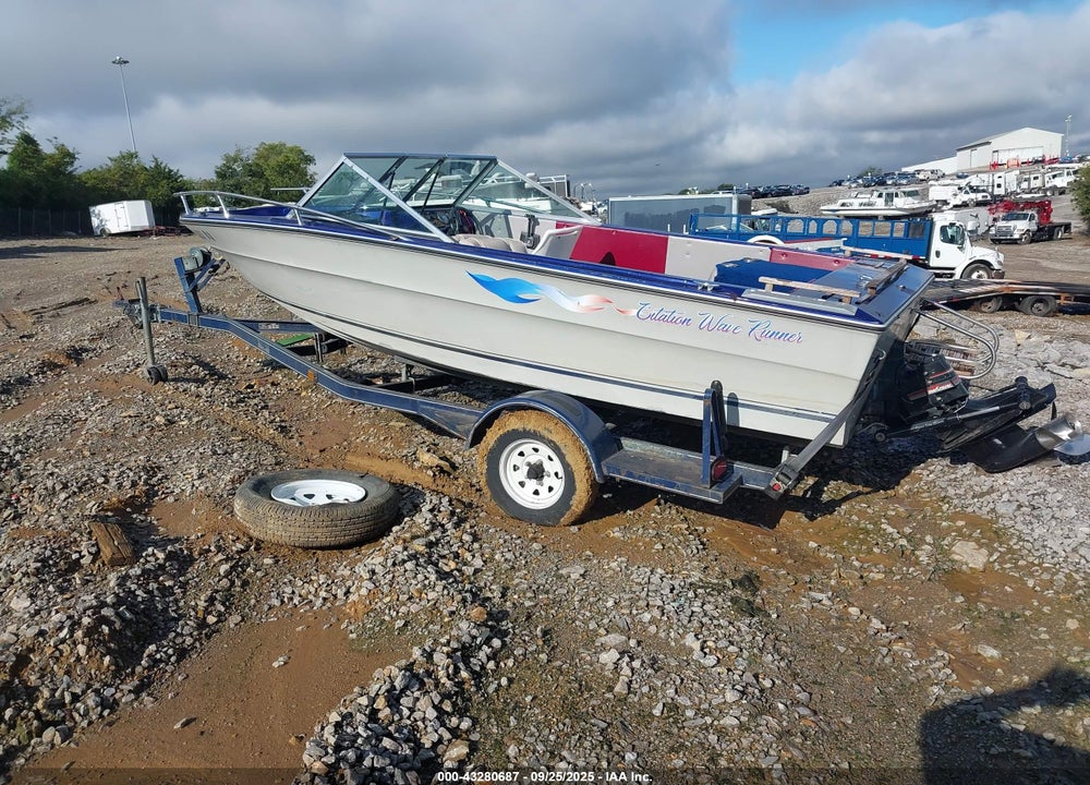 1986 CITATION SKIBOAT VIN: BZZ20009G586