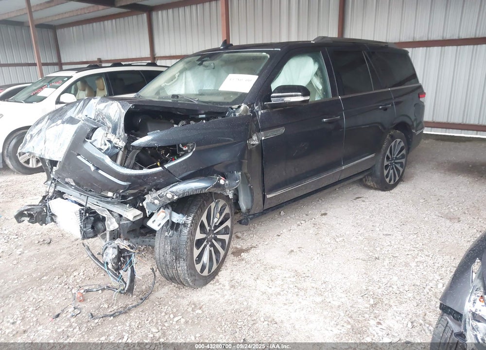2022 LINCOLN NAVIGATOR VIN: 5LMJJ2KT3NEL02017