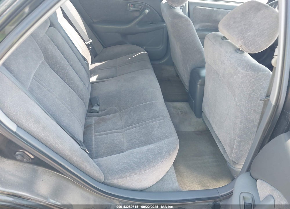 1997 TOYOTA CAMRY LE V6 VIN: 4T1BF22K2VU915820